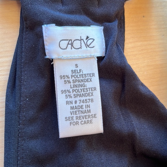 Cache Black Keyhole Halter Maxi with Floral Design Sz S - Picture 15 of 17